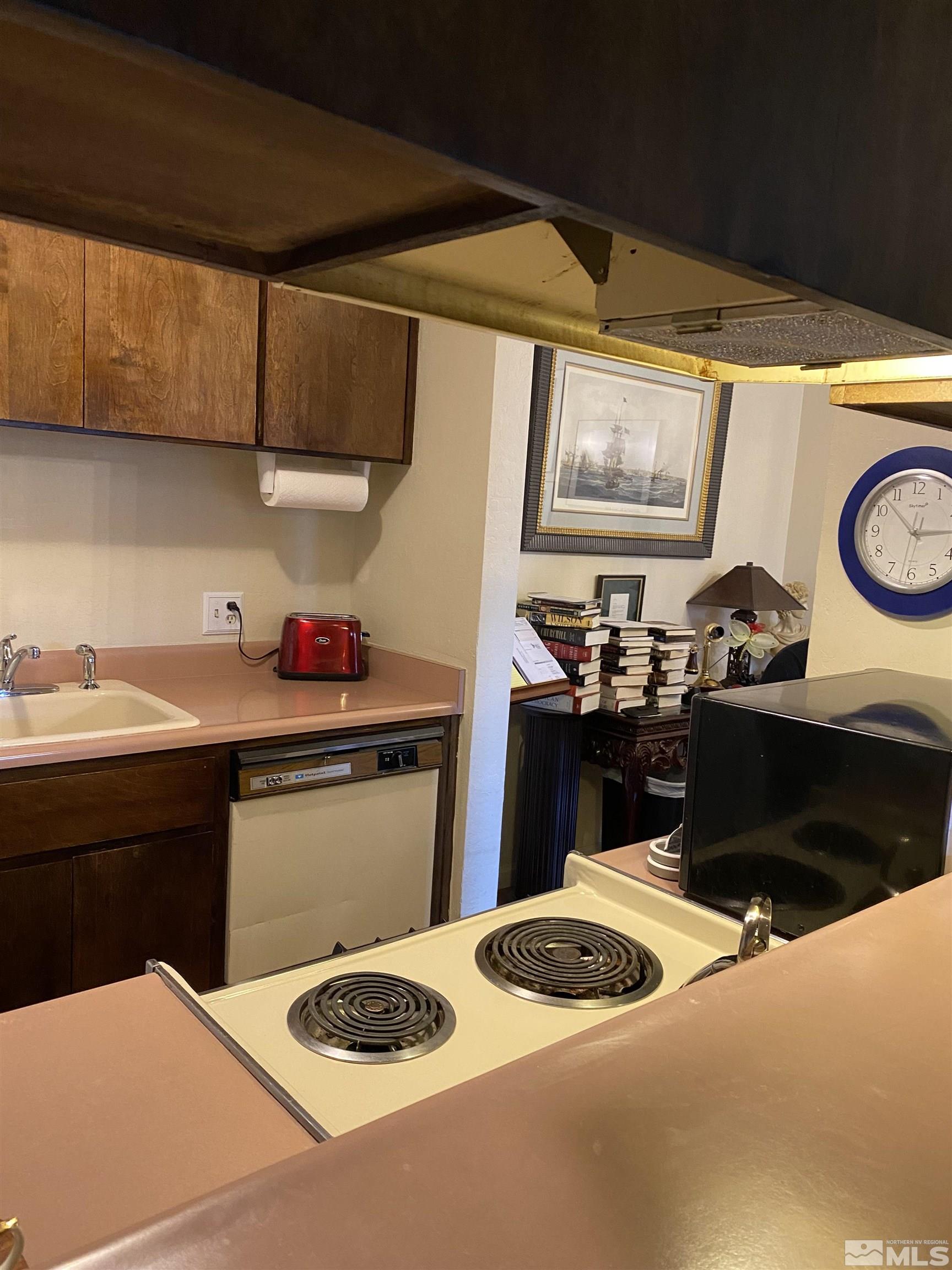 2955 Lakeside Drive Reno, NV 89509 - Photo 6 of 23 Photo 6
