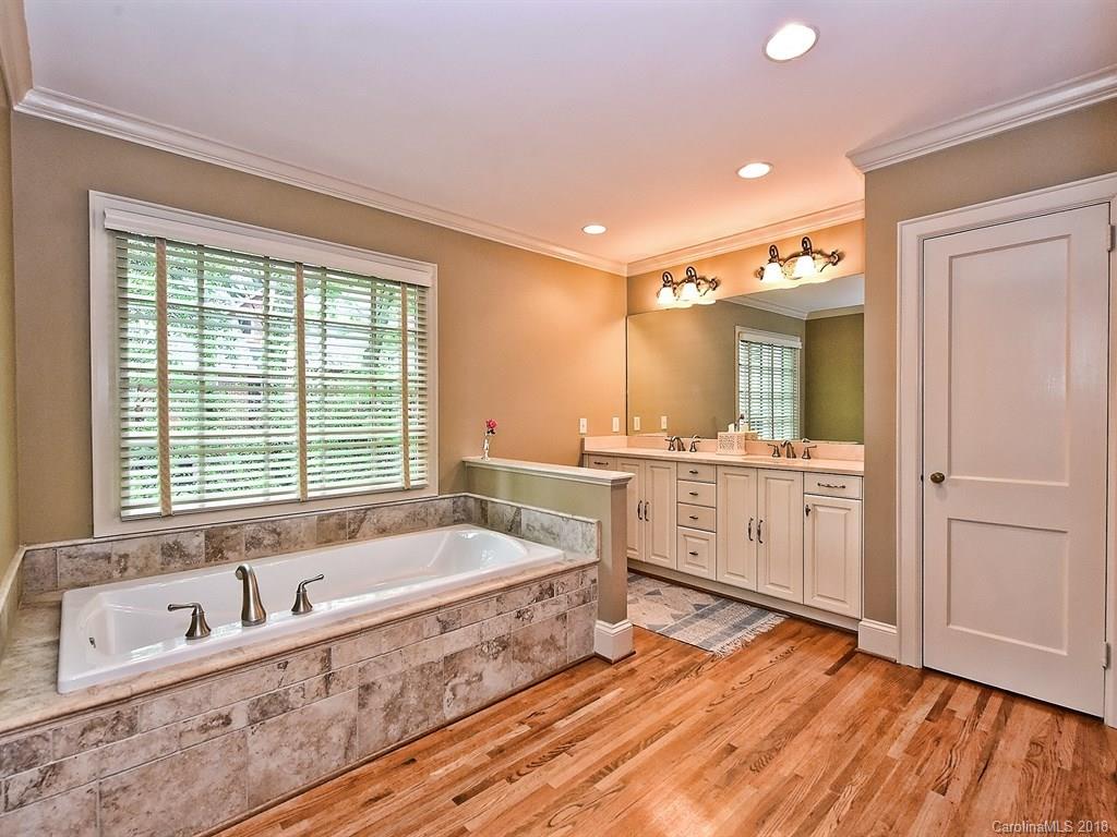 1852 Harris Road Charlotte, NC 28211 - Photo 17 of 34