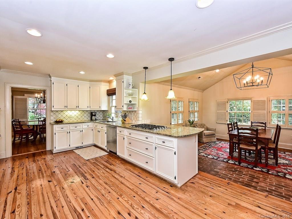 1852 Harris Road Charlotte, NC 28211 - Photo 9 of 34