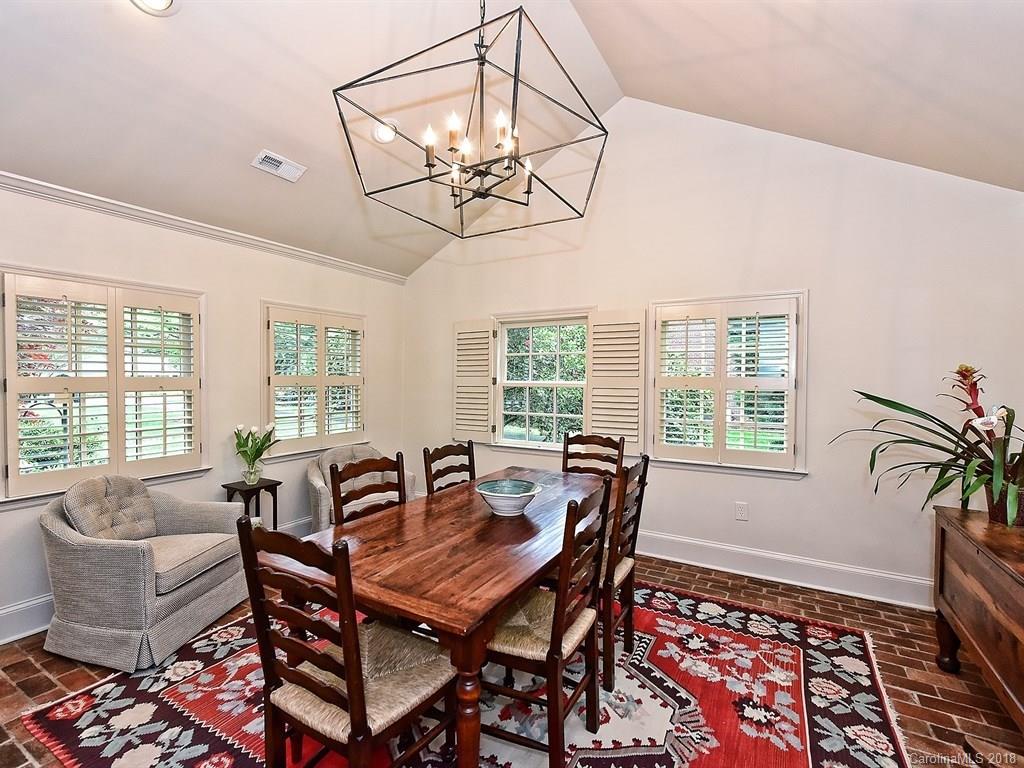 1852 Harris Road Charlotte, NC 28211 - Photo 10 of 34