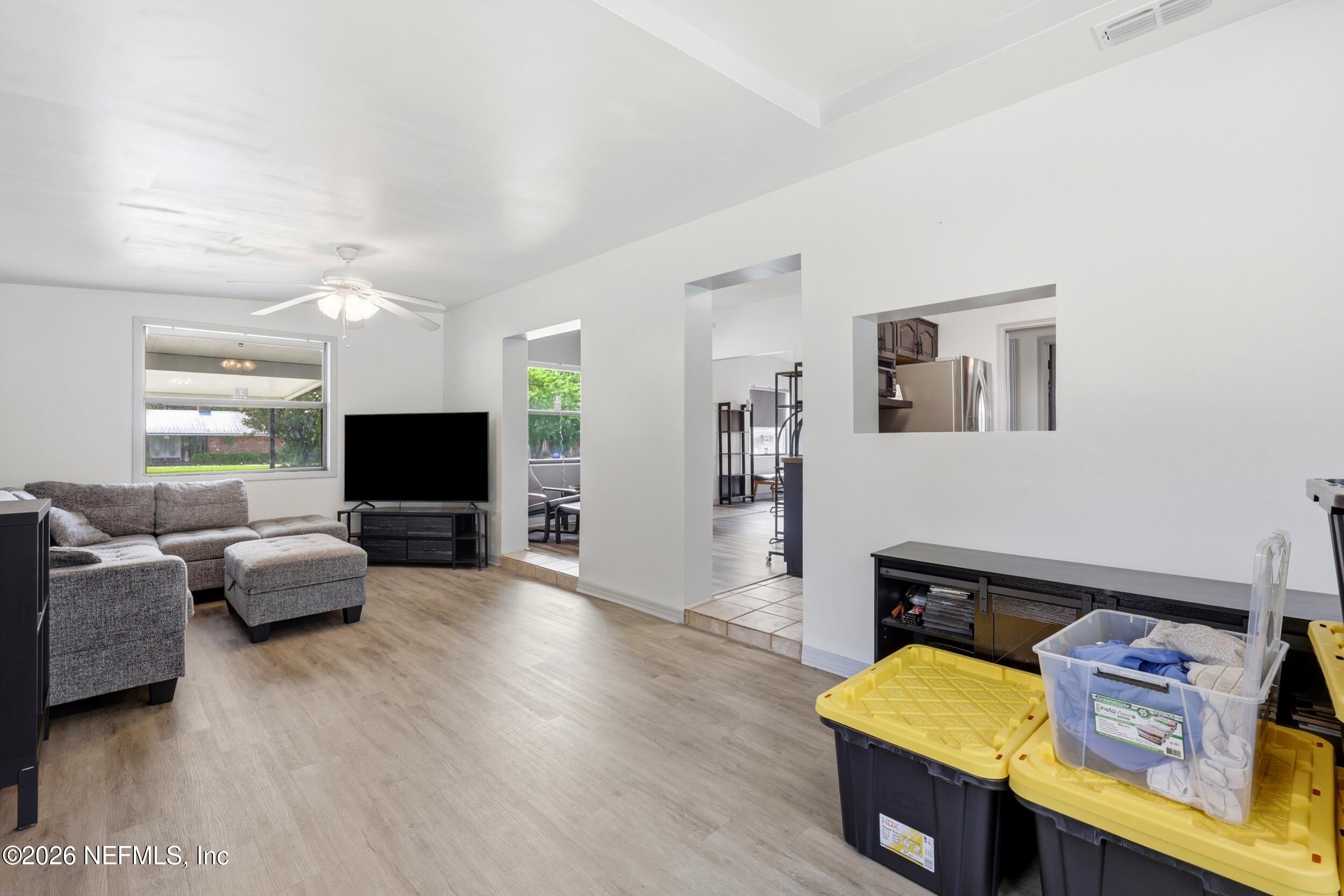 10552 Villanova Road Jacksonville, FL 32218 - Photo 4 of 29 4_the real estateographers_004