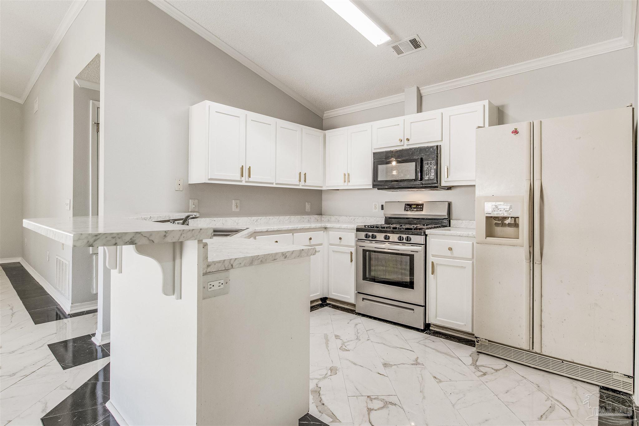 6732 Cedar Ridge Circle Milton, FL 32570 - Photo 15 of 54 Gallery Image 15