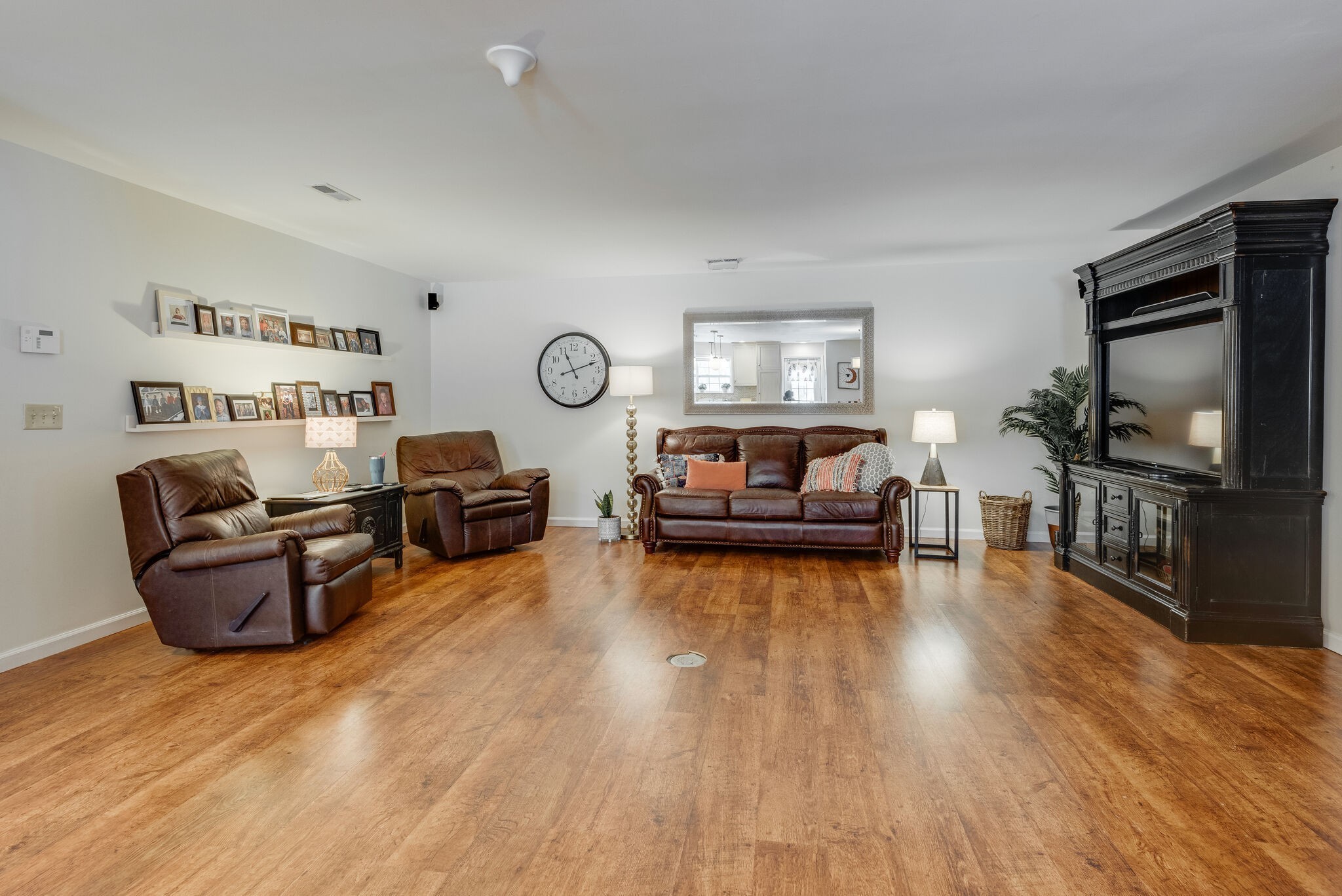 967 Eli Road Bon Aqua, TN 37025 - Photo 7 of 32 Gallery Image 7
