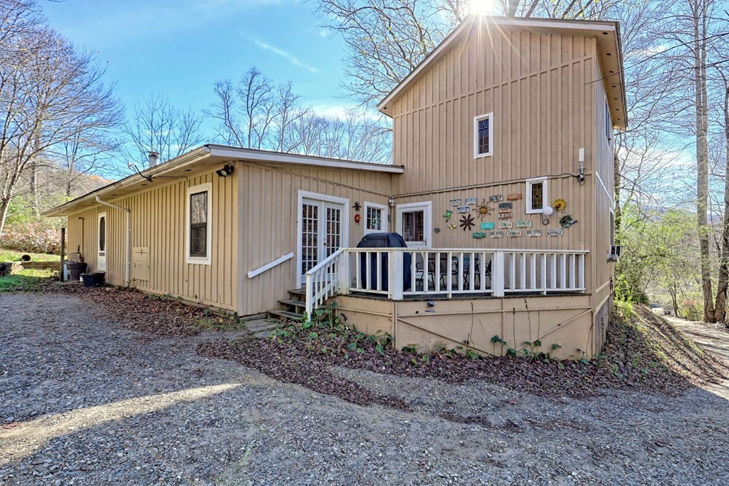 1137 Car Miles Road Hiawassee, GA 30546 - Photo 31 of 75