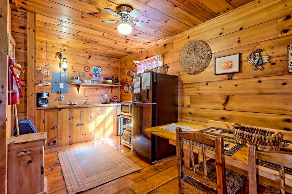 1137 Car Miles Road Hiawassee, GA 30546 - Photo 41 of 75