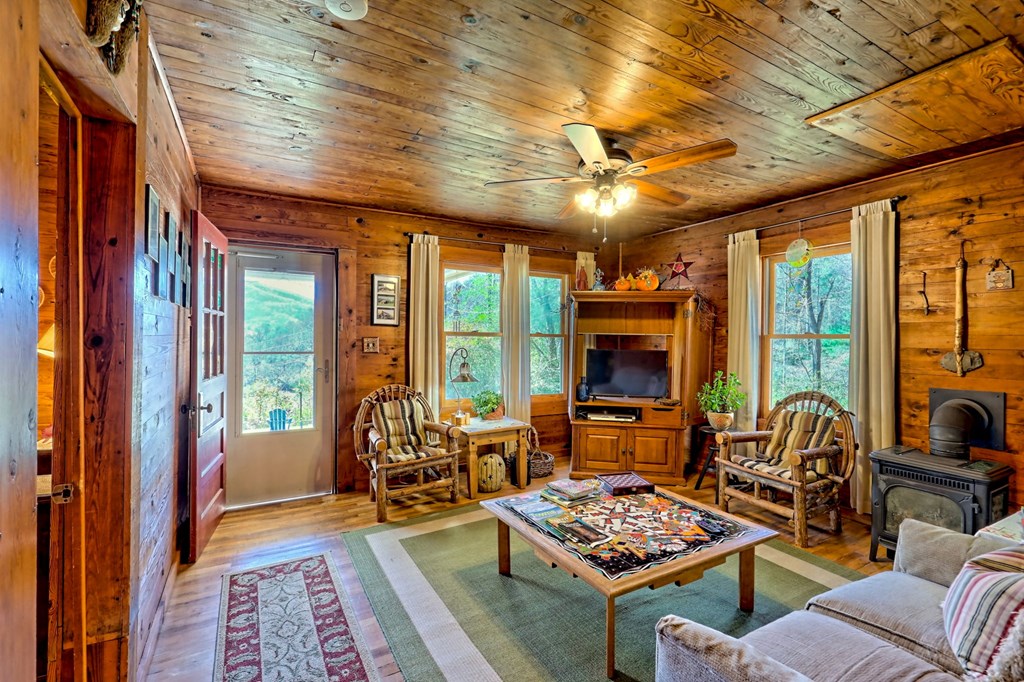 1137 Car Miles Road Hiawassee, GA 30546 - Photo 6 of 75