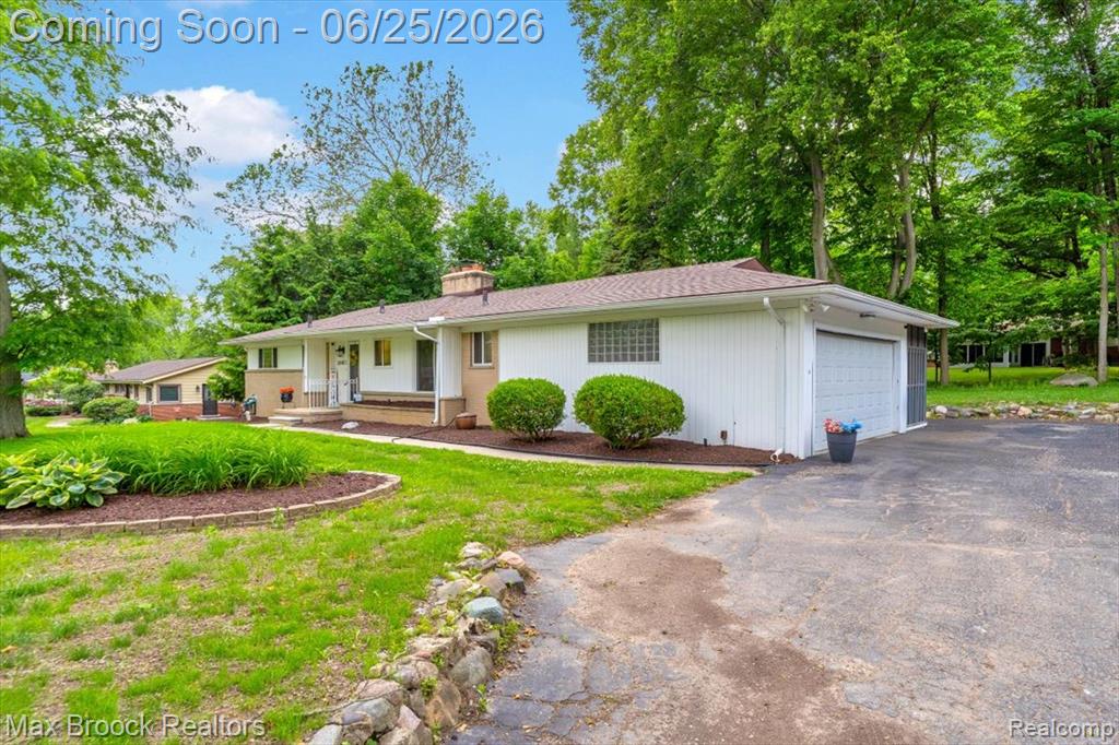 28403 Peppermill Road Farmington, MI 48331 - Photo 2 of 33