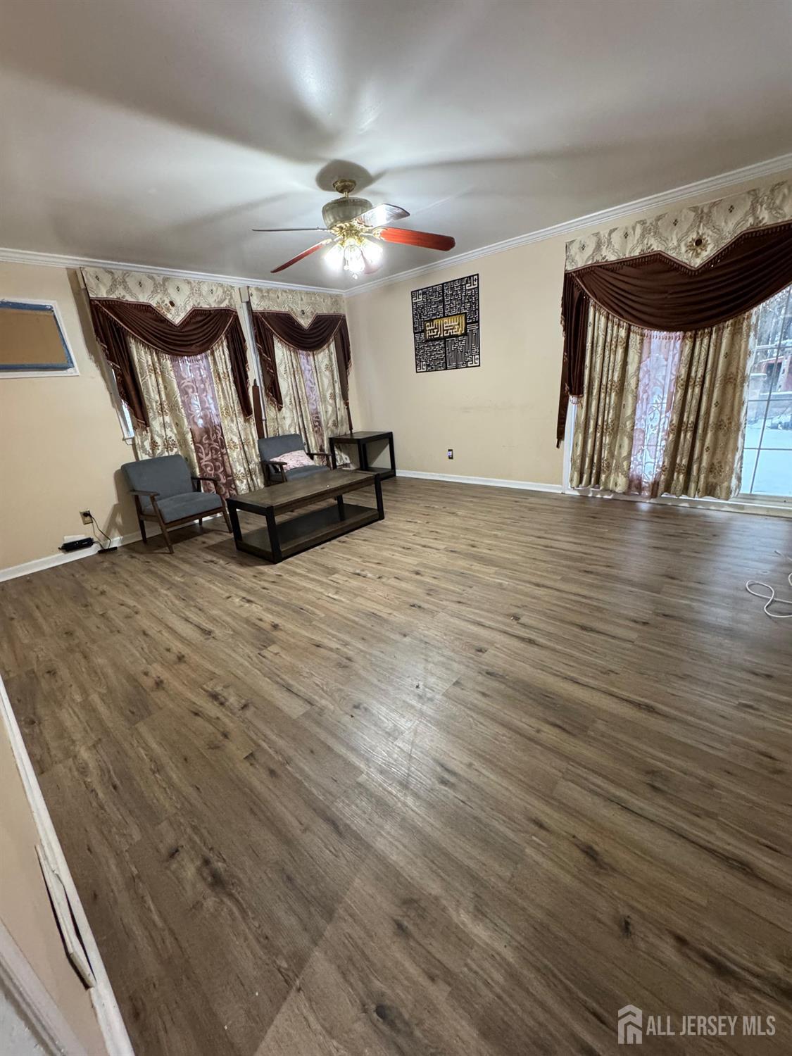 302 West Prospect Avenue Keyport, NJ 07735 - Photo 2 of 13