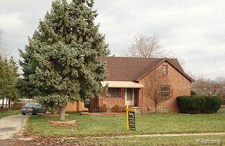 14909 13 Mile Road Warren, MI 48088 - Photo 1 of 1 Huge Lot! Beautiful Brk Bungalow