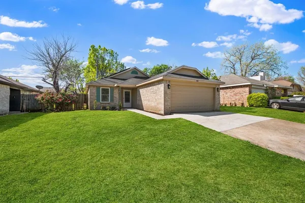 $269,000 | 1404 Woodfern Drive, Arlington, TX 76018