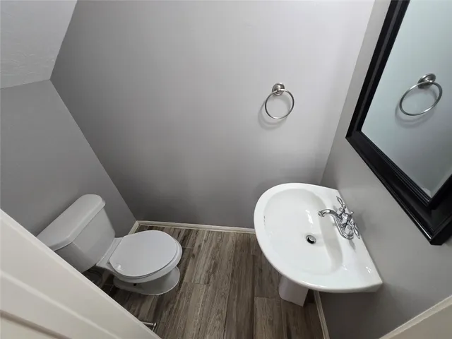 $1,950 | 5106 Prosperity Circle, Houston, TX 77018