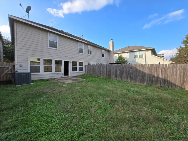 $2,100 | 5106 Prosperity Circle, Houston, TX 77018