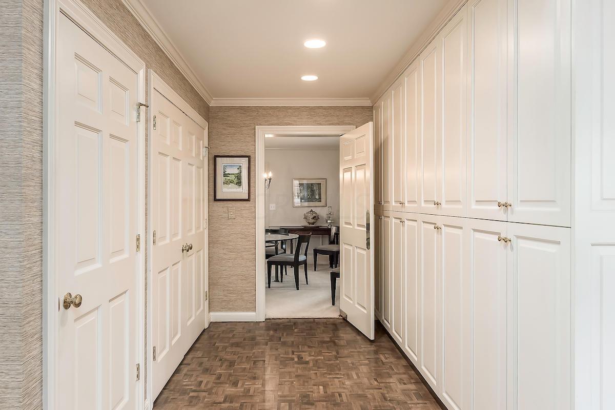 2155 Yorkshire Road Columbus, OH 43221 - Photo 20 of 46