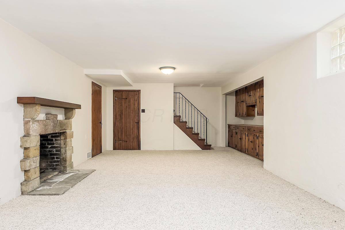 2155 Yorkshire Road Columbus, OH 43221 - Photo 43 of 46
