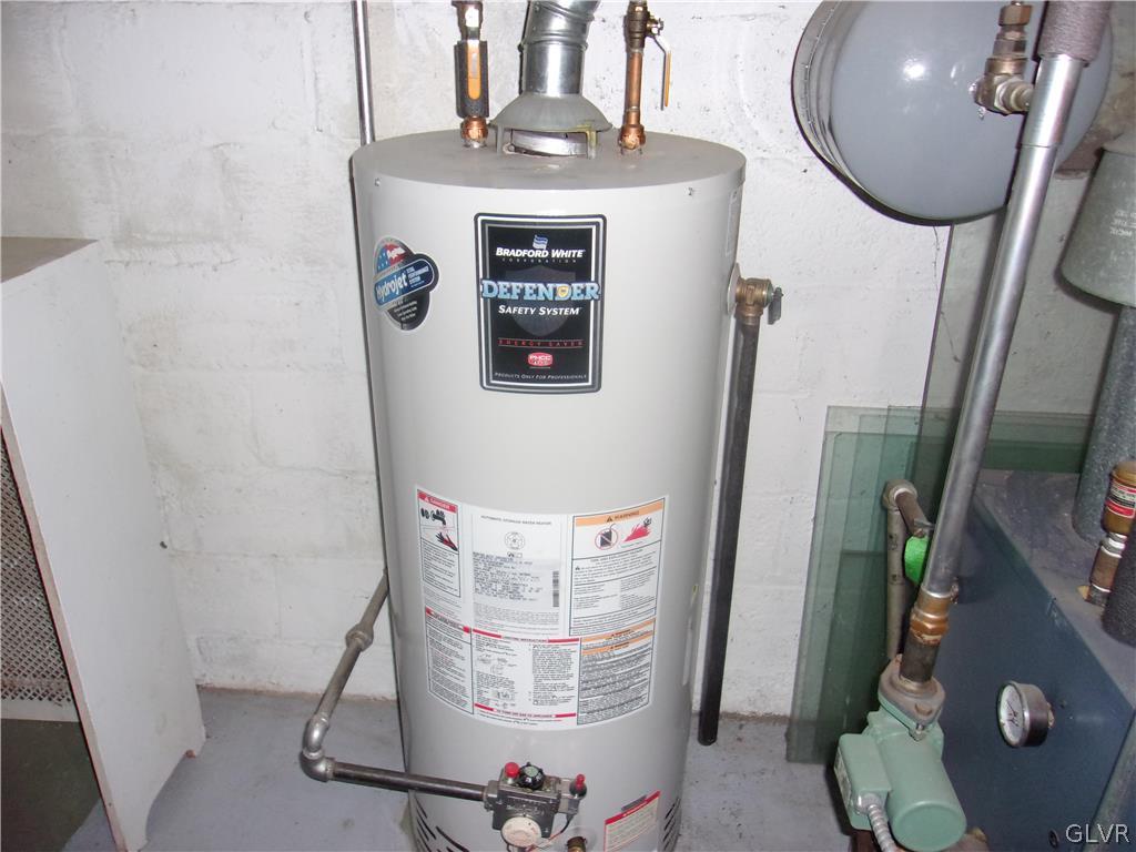 652 Spring Street Bethlehem, PA 18018 - Photo 23 of 26 a view of water heater room