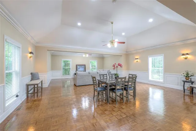 $2,400,000 | 3109 West 118th Street, Leawood, KS 66211