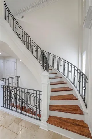 $2,400,000 | 3109 West 118th Street, Leawood, KS 66211