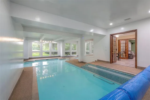 $2,400,000 | 3109 West 118th Street, Leawood, KS 66211