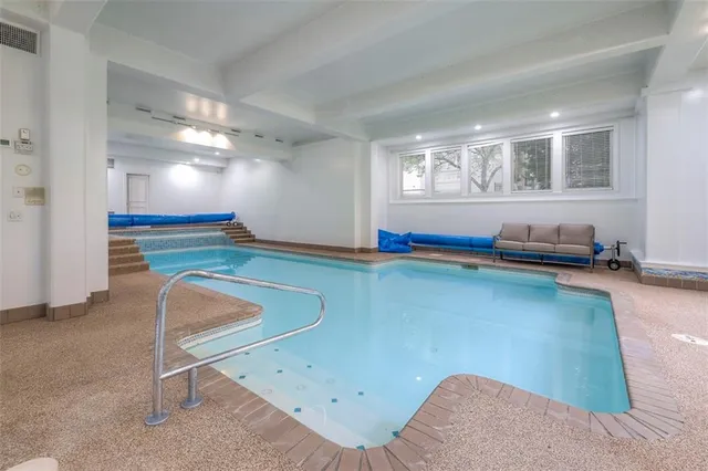 $2,400,000 | 3109 West 118th Street, Leawood, KS 66211