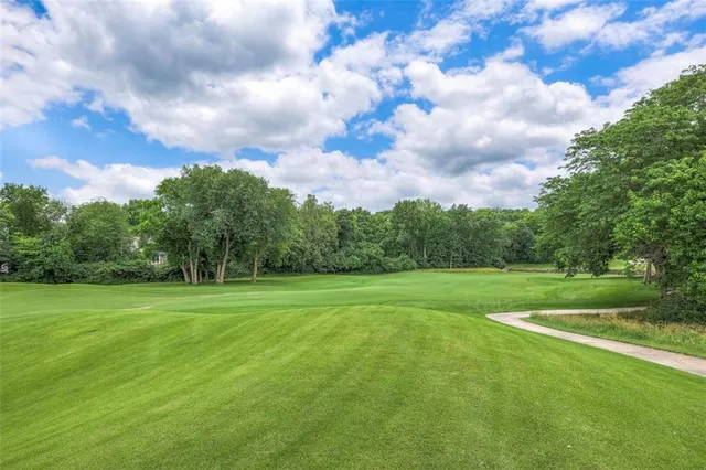 $2,400,000 | 3109 West 118th Street, Leawood, KS 66211