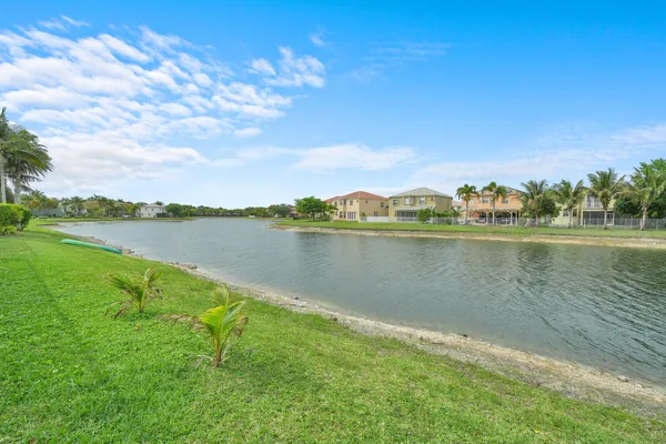 $828,000 | 9037 Alexandra Circle, Wellington, FL 33414