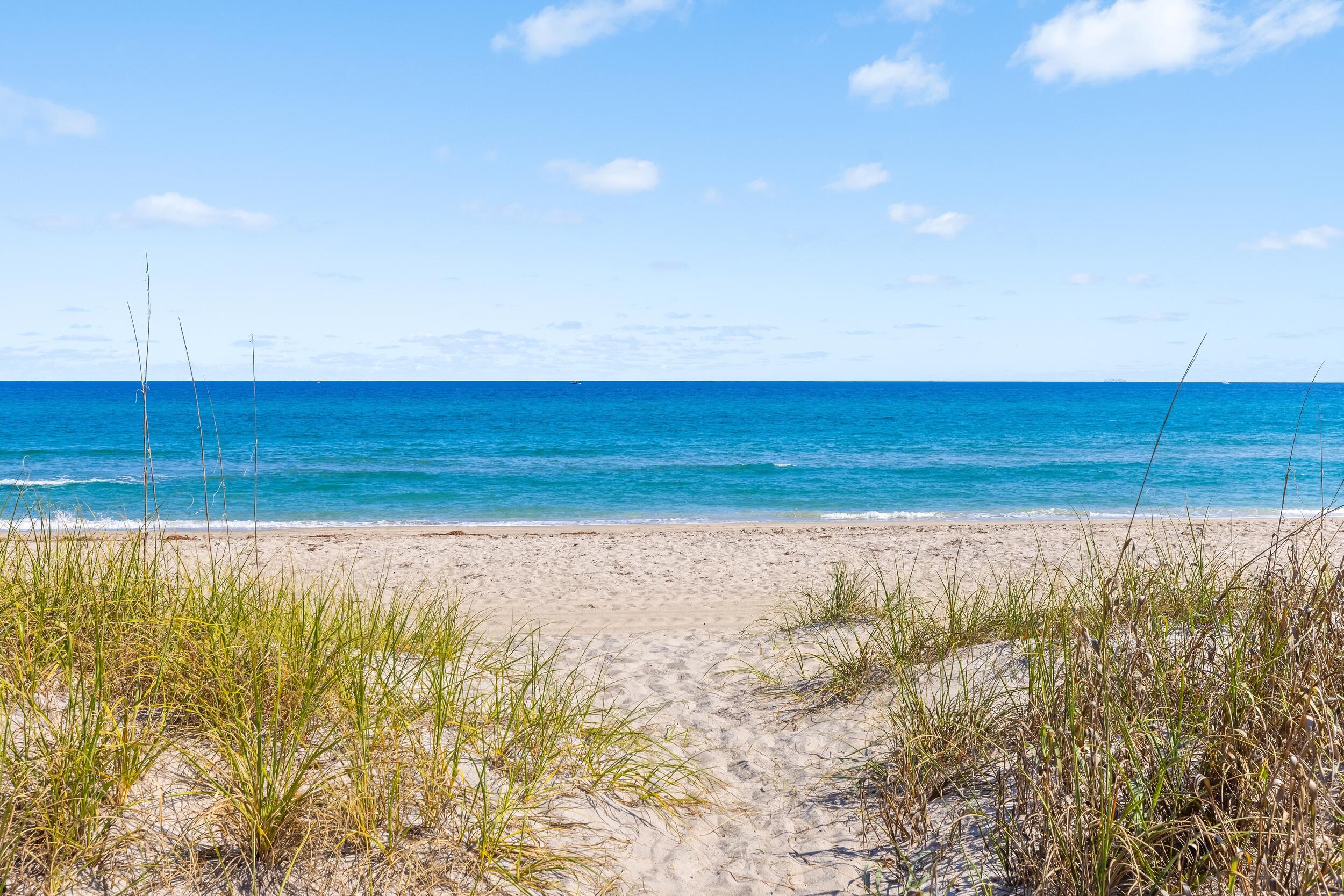 970 Lago Mar Lane Boca Raton, FL 33431 - Photo 17 of 76 Deeded Beach Access