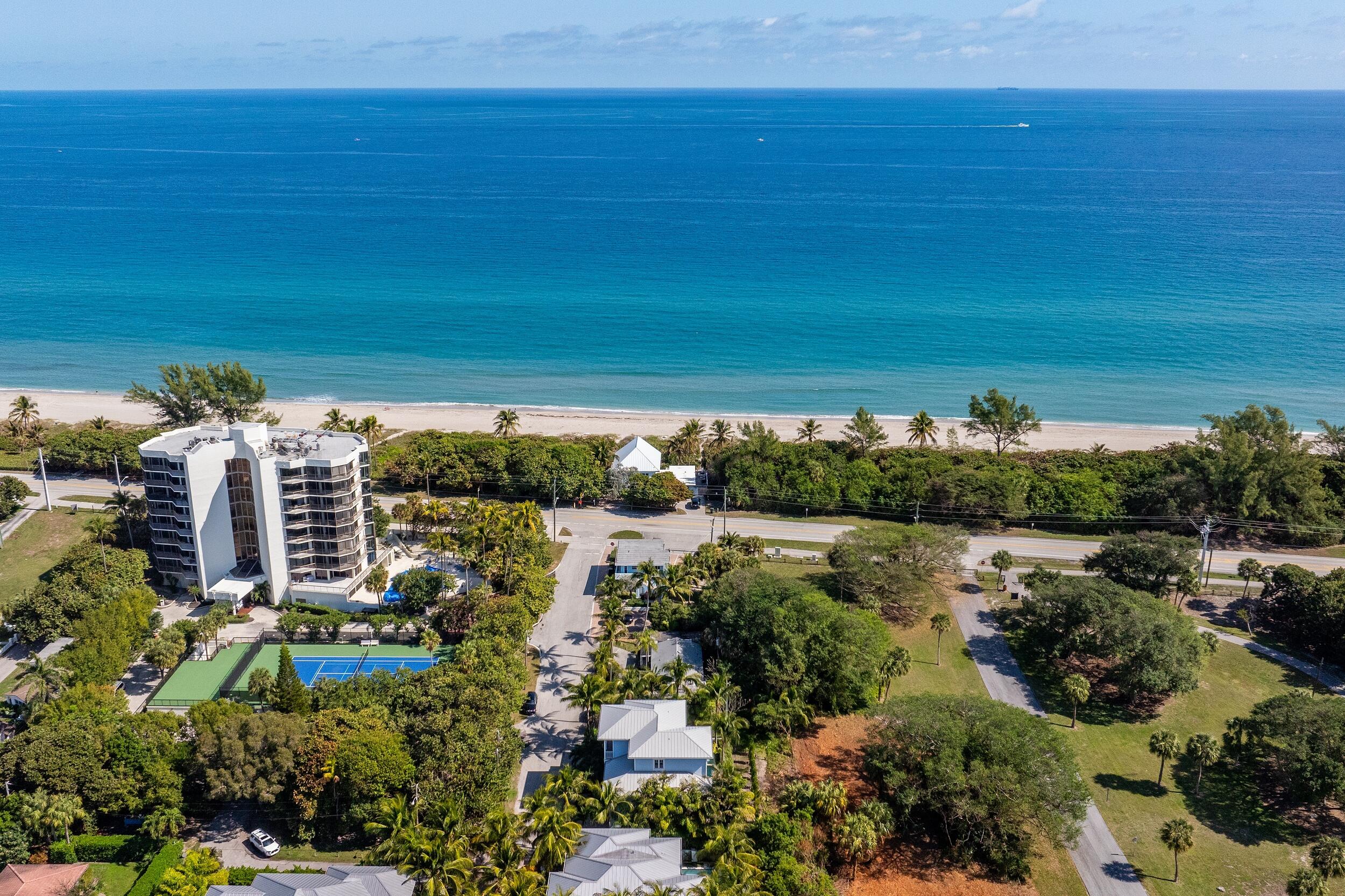 970 Lago Mar Lane Boca Raton, FL 33431 - Photo 2 of 76 Aerial 970 Lago Mar Ln