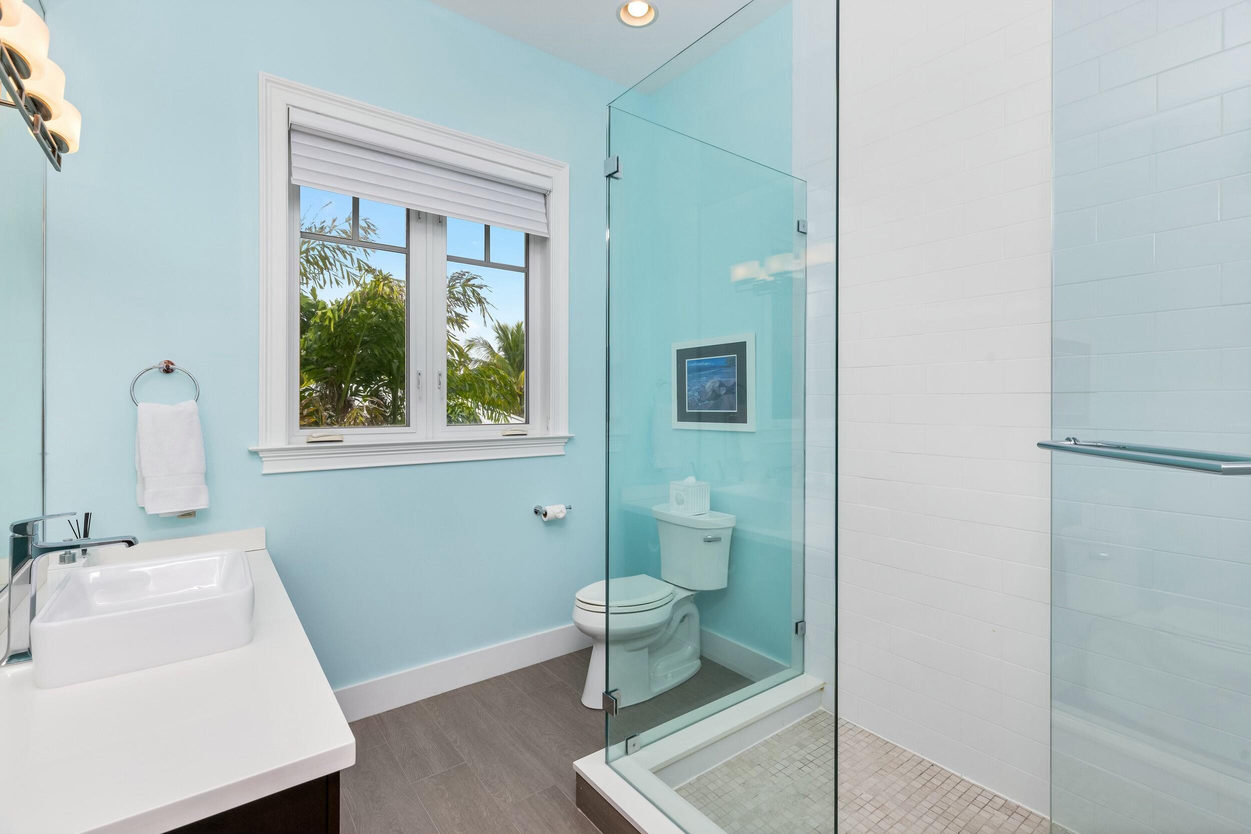 970 Lago Mar Lane Boca Raton, FL 33431 - Photo 54 of 76 Guest bathroom