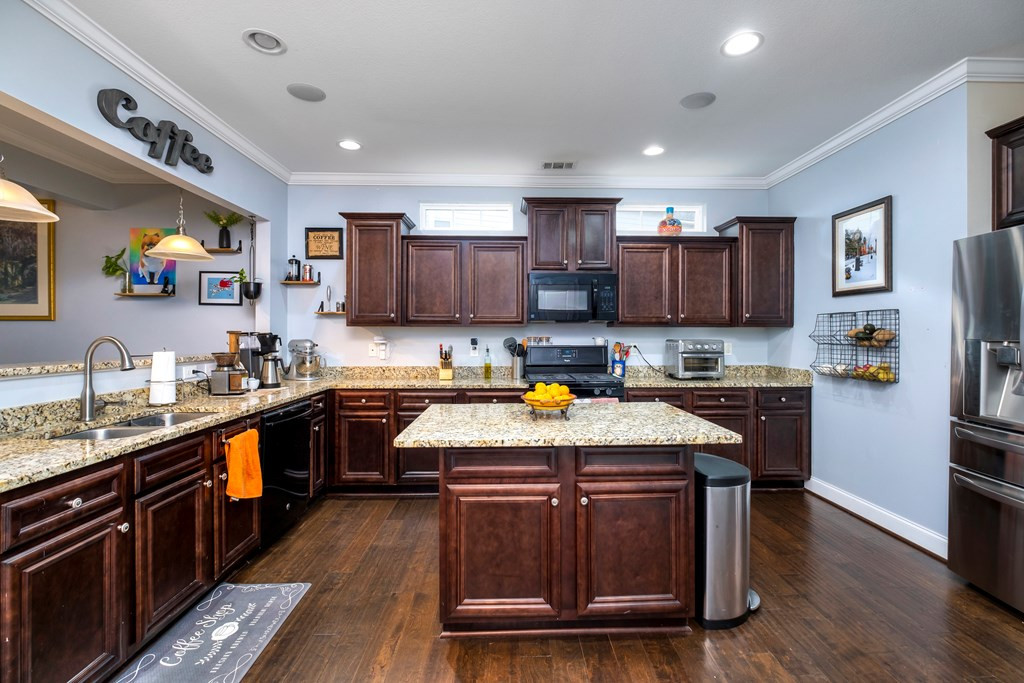 3133 Mayflower Lane Sumter, SC 29150 - Photo 8 of 38