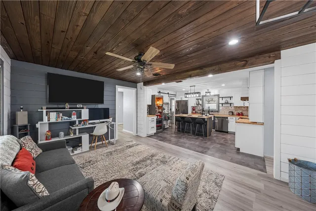 $480,000 | 2386 Flat Rock Road, Waco, TX 76708