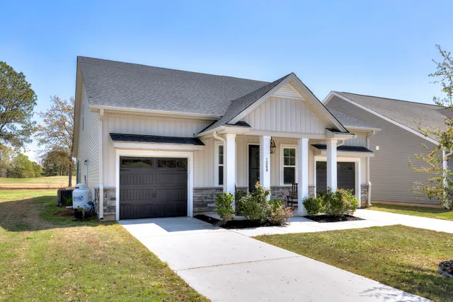 $325,000 | 1268 Deercreek Drive, Manning, SC 29102