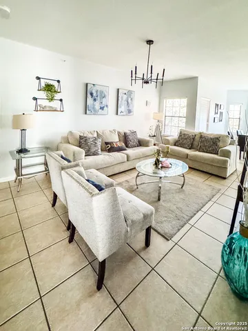 $1,800 | 6160 Eckhert Road, Unit 1731, San Antonio, TX 78240