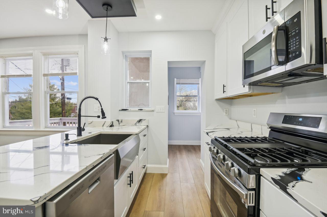 4411 Old York Road Baltimore, MD 21212 - Photo 12 of 34 Kitchen