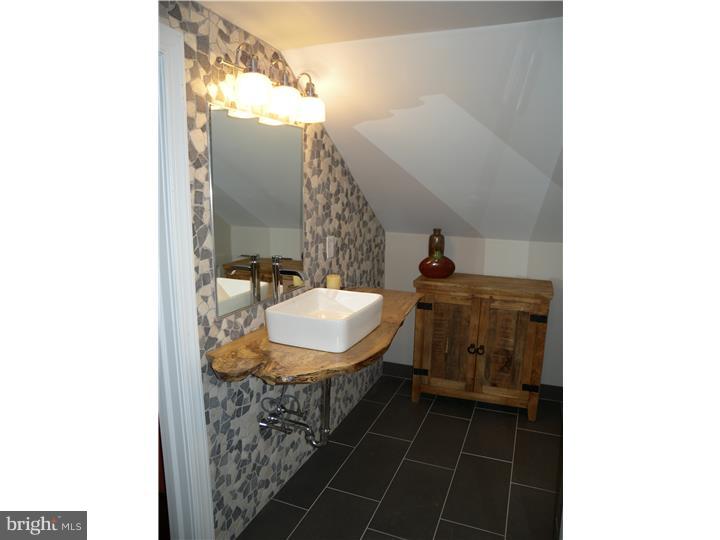 22 Chelten Road Havertown, PA 19083 - Photo 22 of 24 Bathroom