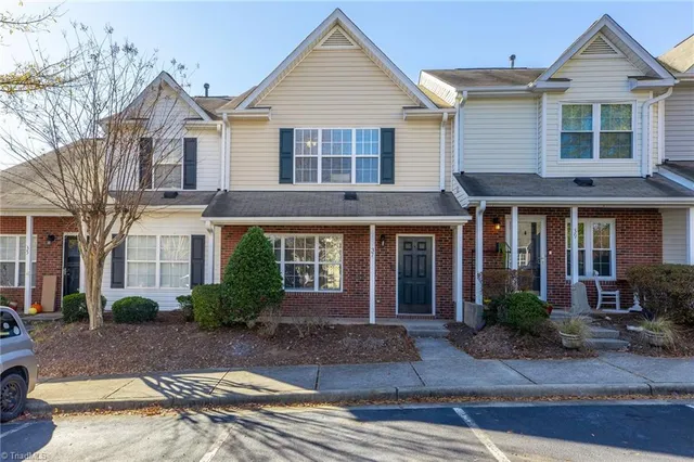 $1,675 | 37 Tannenbaum Circle, Greensboro, NC 27410