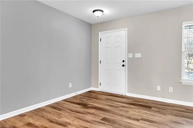 $1,675 | 37 Tannenbaum Circle, Greensboro, NC 27410