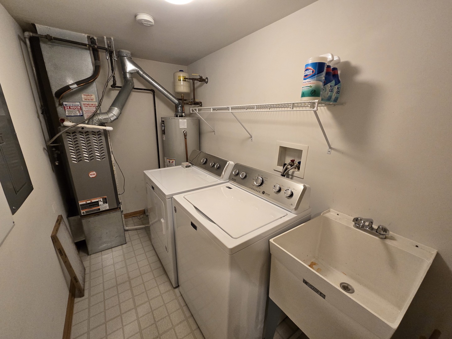 6860 Winding Trail, Unit 204 Oak Forest, IL 60452 - Photo 13 of 14 a utility room with dryer and washer