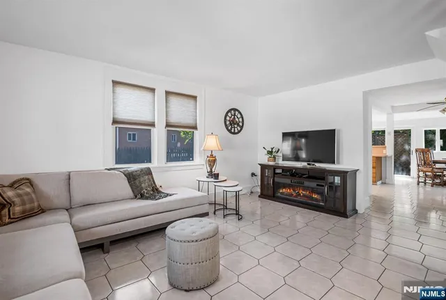 $569,000 | 428 Washington Terrace, Leonia, NJ 07605