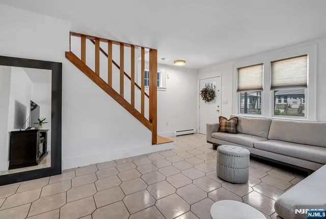 $569,000 | 428 Washington Terrace, Leonia, NJ 07605