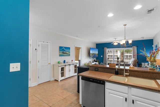 $269,900 | 1100 Commons Boulevard, Unit 1206, Myrtle Beach, SC 29572