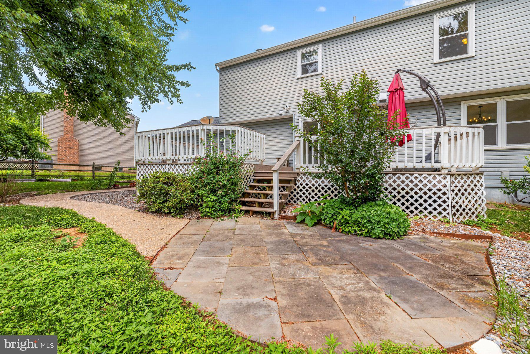 302 Spring Gate Court Mount Airy, MD 21771 - Photo 6 of 48