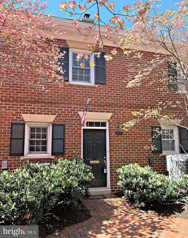 $4,250 | 1040 North Royal Street, Alexandria, VA 22314