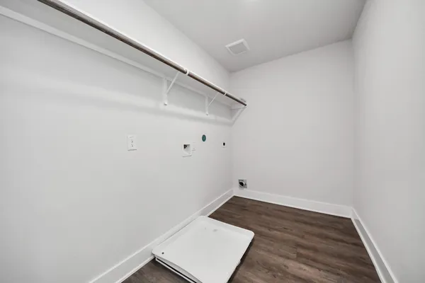 $2,550 | 4423 Santorini Lane, Houston, TX 77045