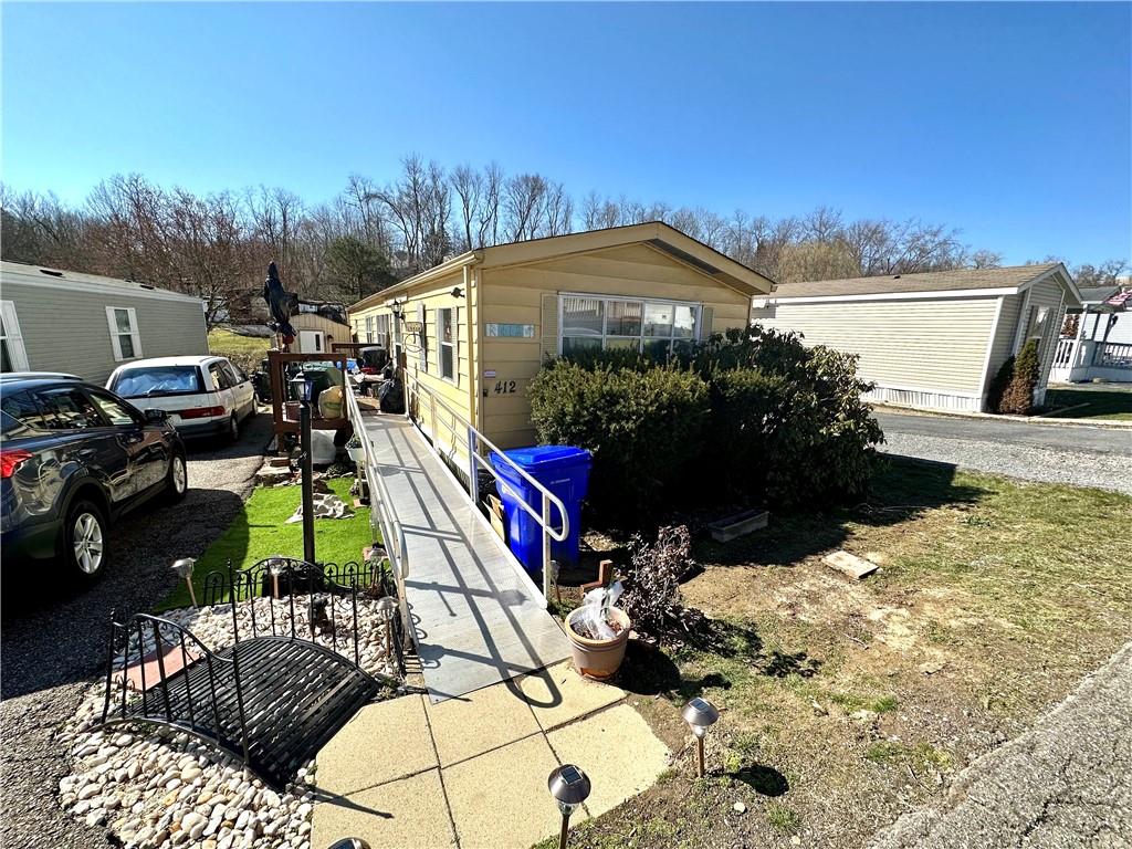 412 Richmond Road Imperial, PA 15126 - Photo 1 of 12 a view of balcony and patio