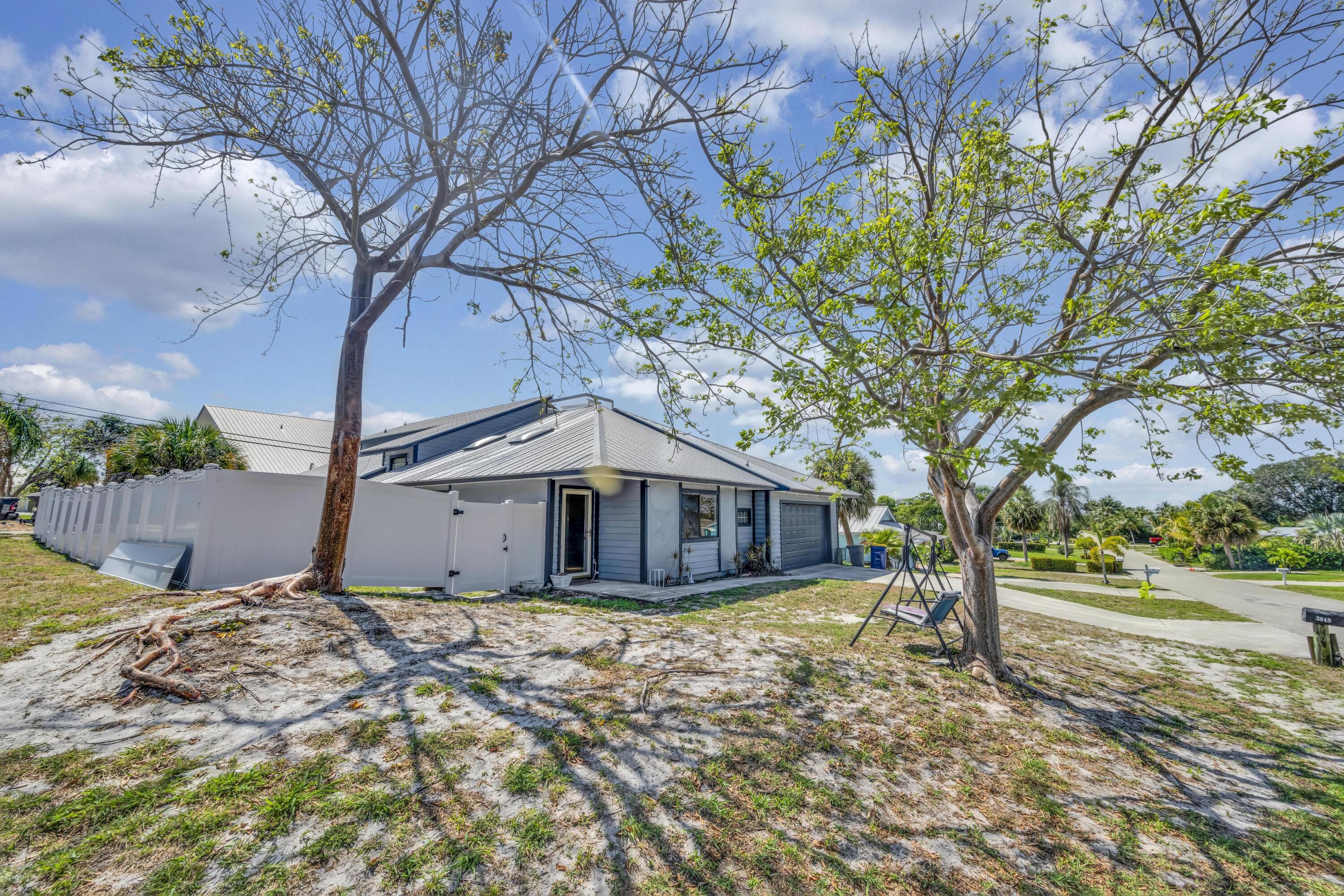 3849 Northeast Linda Dr  