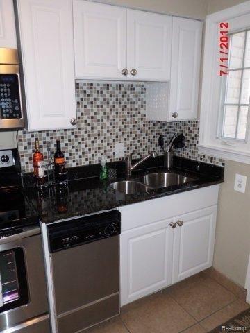 1791 Graefield Road Birmingham, MI 48009 - Photo 13 of 25 Graefield 075.jpg
