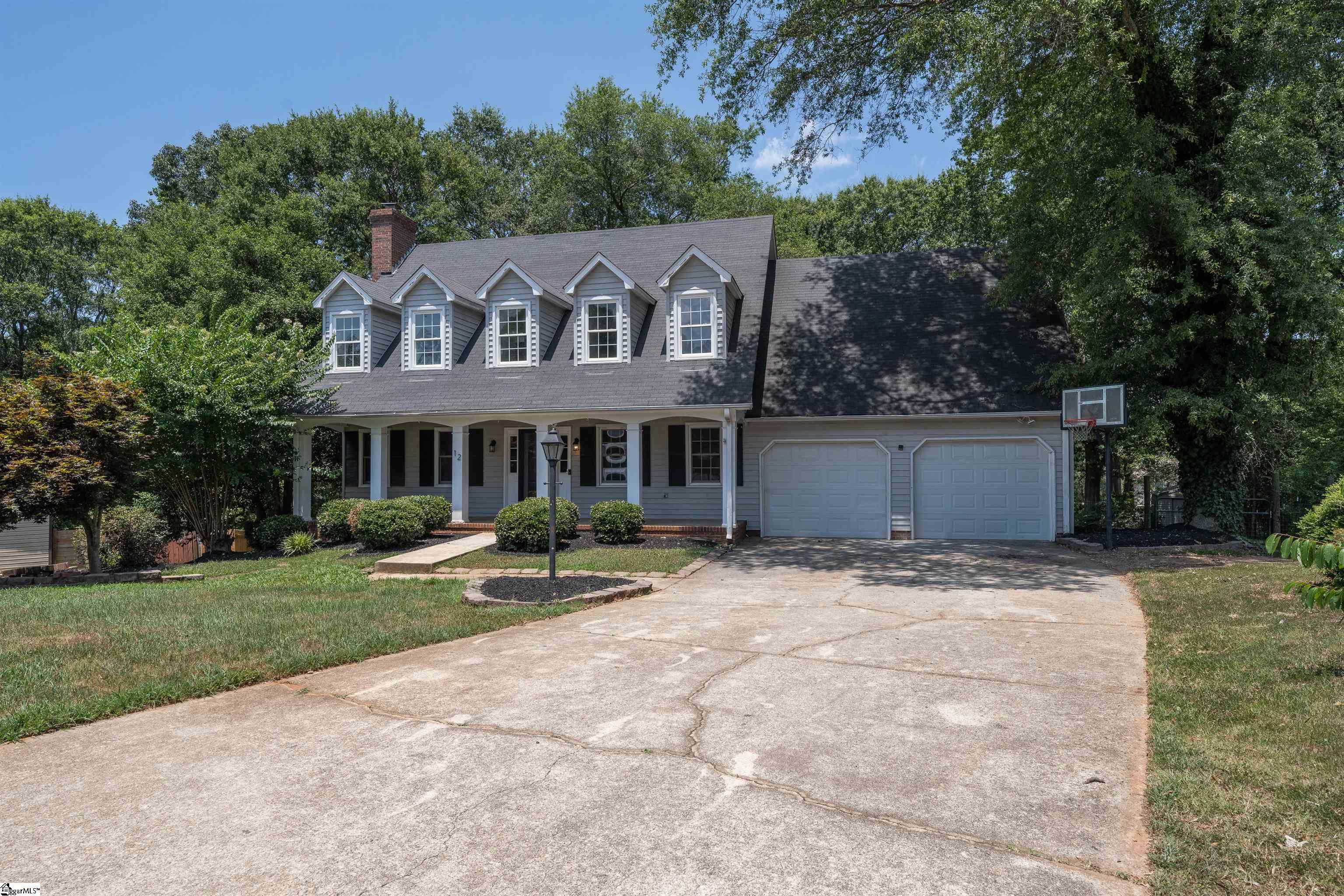 12 Dustin Brook Court Mauldin, SC 29662 - Photo 2 of 37 Gallery Image 2