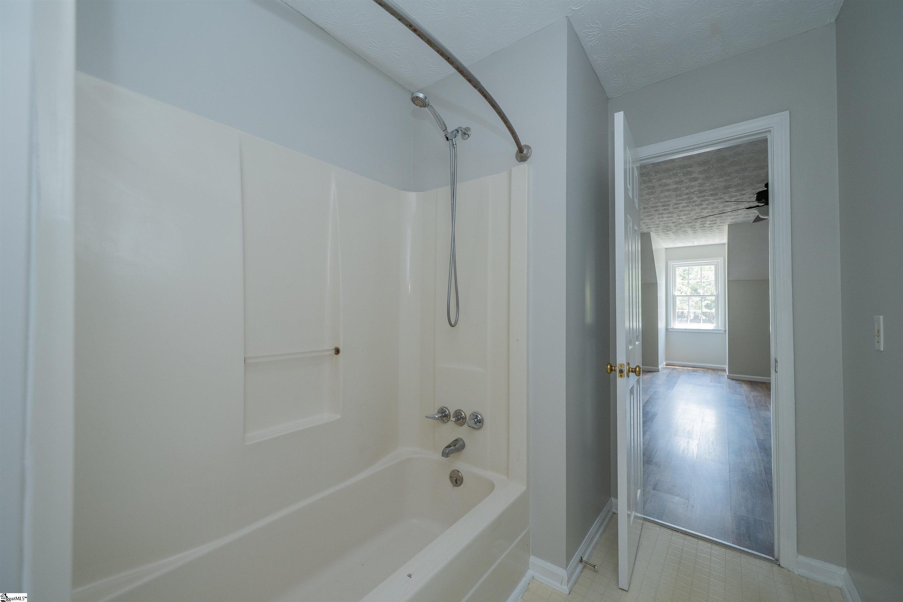 12 Dustin Brook Court Mauldin, SC 29662 - Photo 26 of 37 Gallery Image 26