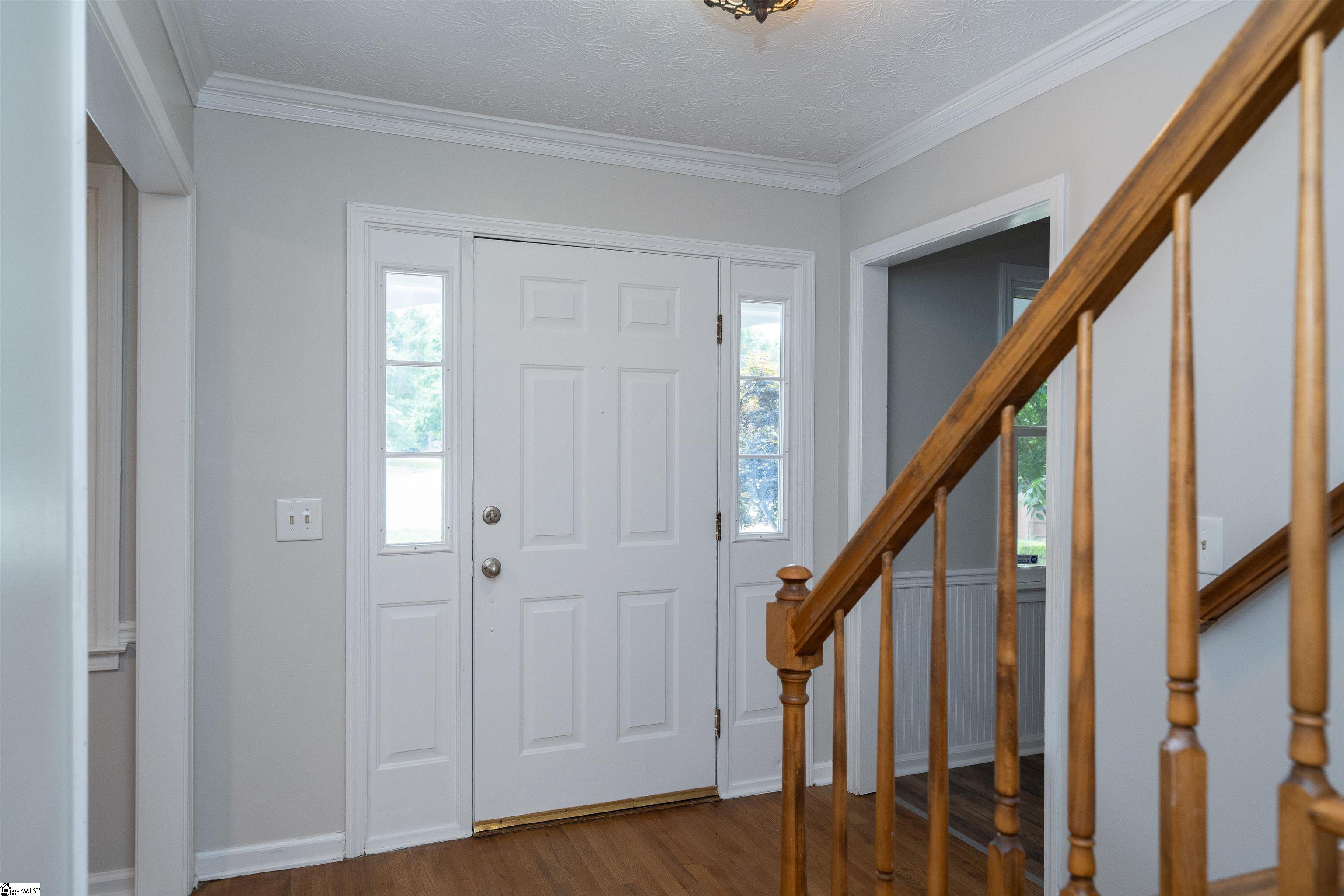 12 Dustin Brook Court Mauldin, SC 29662 - Photo 3 of 37 Gallery Image 3