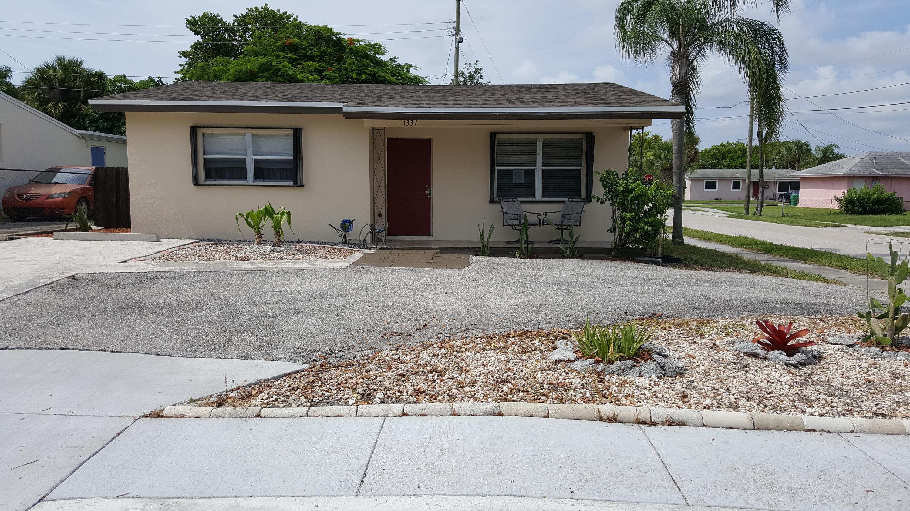 1337 West 24th Street Riviera Beach, FL 33404 - Photo 18 of 19 20190704_105504